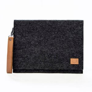 Berg 15 – Black