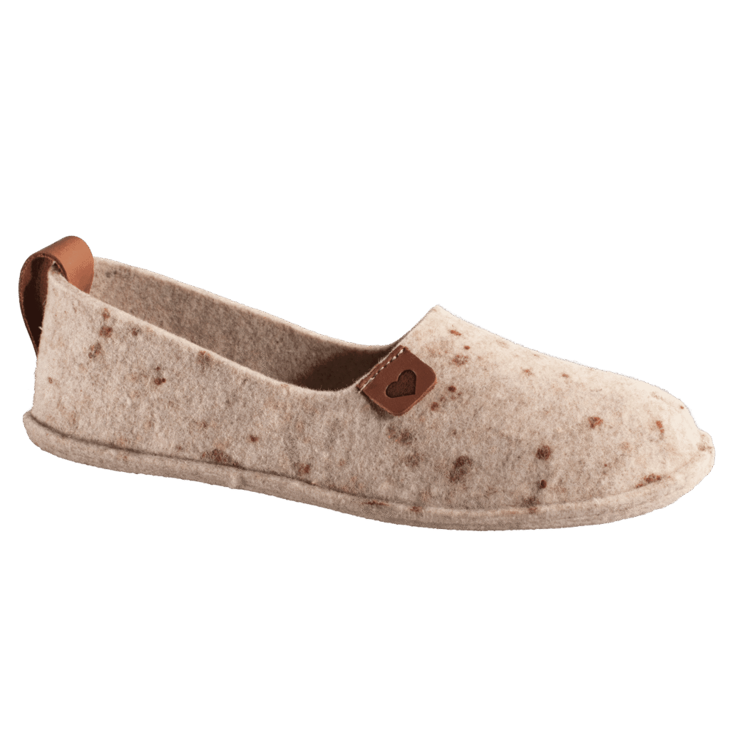 Natural felt and rubber sole slippers Toku – Beige