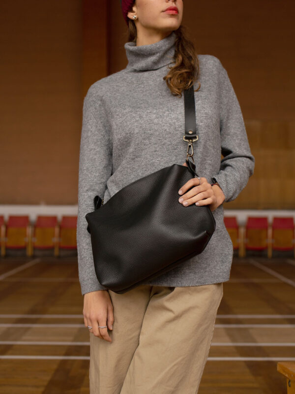 ROBIN Leather Handbag Large – Black