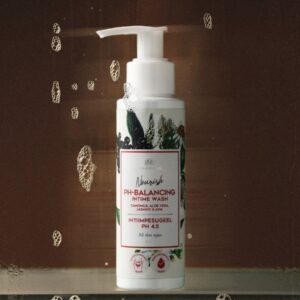 Intimate Wash Gel with Chamomile, Aloe, and AHA, pH 4.5
