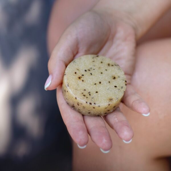 Body Scrub Bar With Kiwi Seeds, 75g