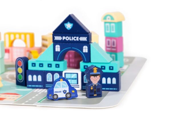 Wooden Blocks + Base City Set, 121 Pieces
