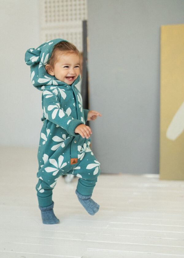 Eared Jumpsuit for Babies and Kids – Chestnut Leaves on Green