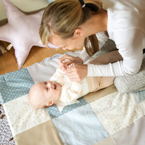 Small baby activity mat, 80×80 cm – Blue