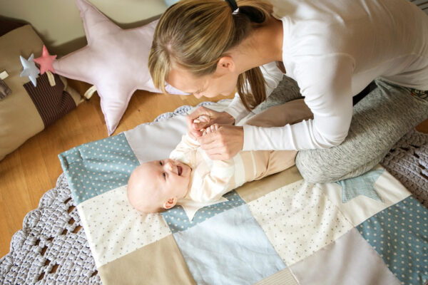 Small baby activity mat, 80×80 cm – Blue