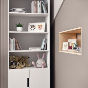 Bookshelf Tomi