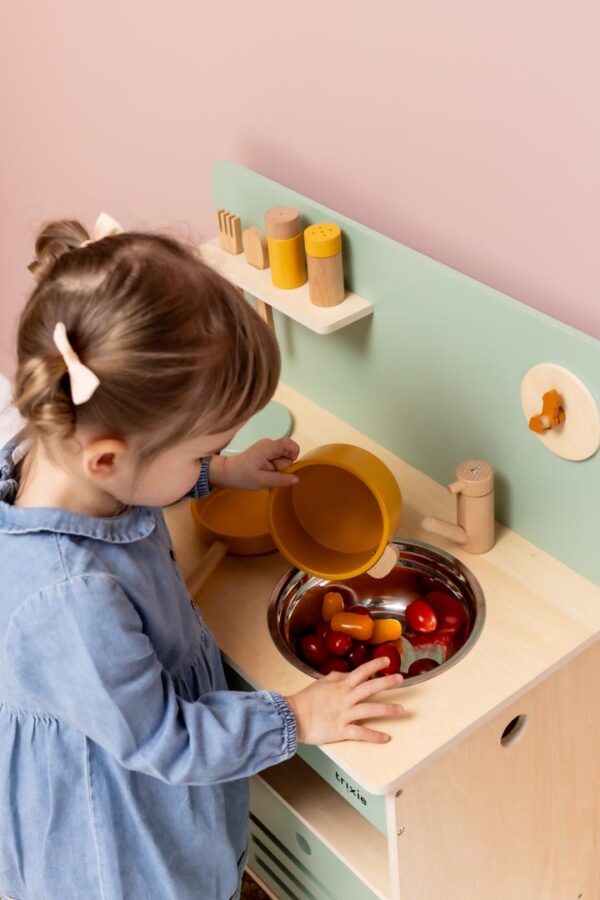 Wooden Kitchen Set – Mr. Fox