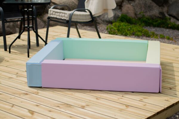 Soft Play Ball Pit – Light Pastel