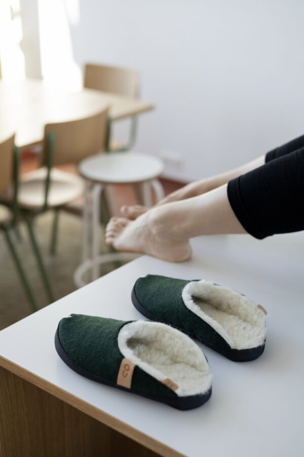 TOKU Brussels Slippers with Lambswool Lining – Dark Green