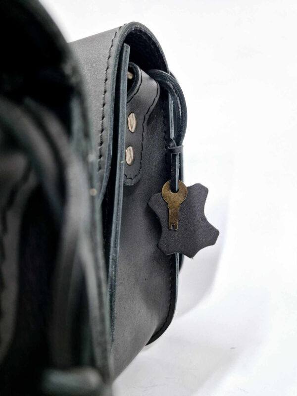 Natural Leather Saddle Backpack – Black