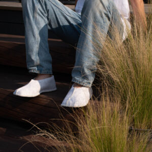 Tohkri Lambswool-Lined Felt Slippers – White