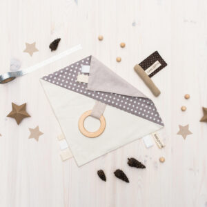 Baby Gift Set – Comfort Blanket & Rustling Flag Toy