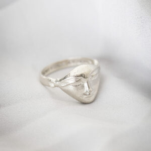 Hathor Harmony Ring – Silver