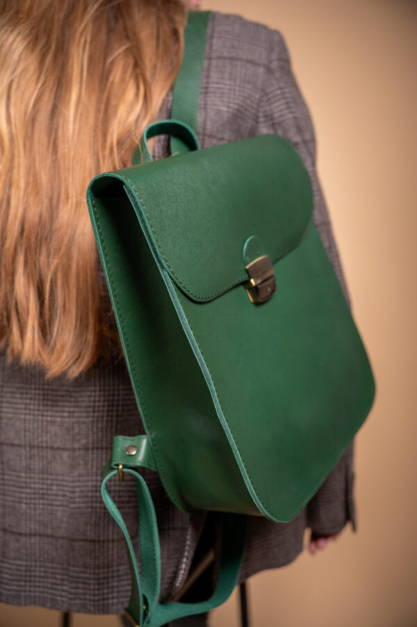 Natural Leather Saddle Backpack – Green