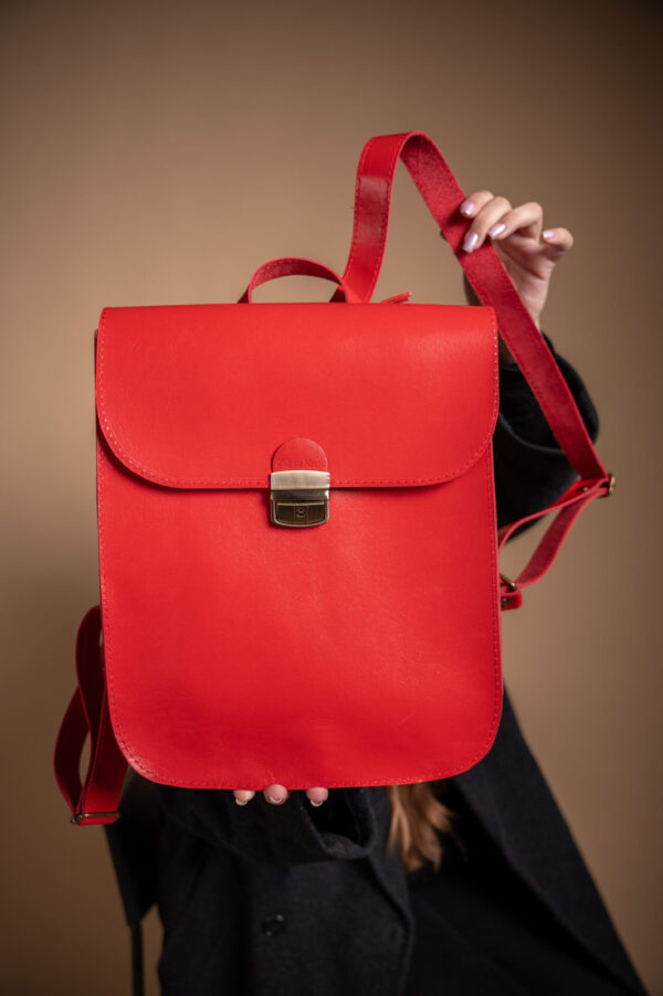 Natural Leather Saddle Backpack – Red