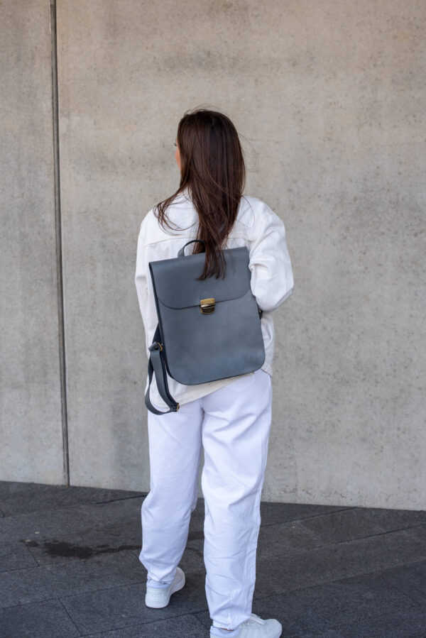 Natural Leather Saddle Backpack – Grey