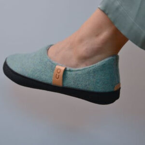 TOKU Budapest Wool Felt Slippers – Mint Green