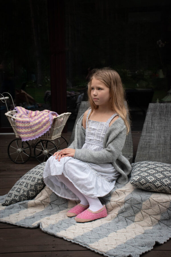 Poksa Kids’ Barefoot Slippers with Lambswool – Pink Dots