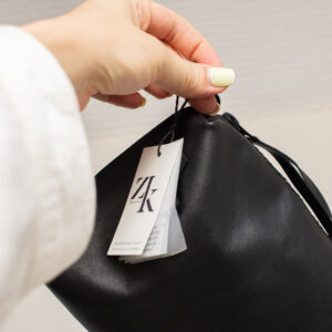 Leather Cosmetic Bag, Black – Medium