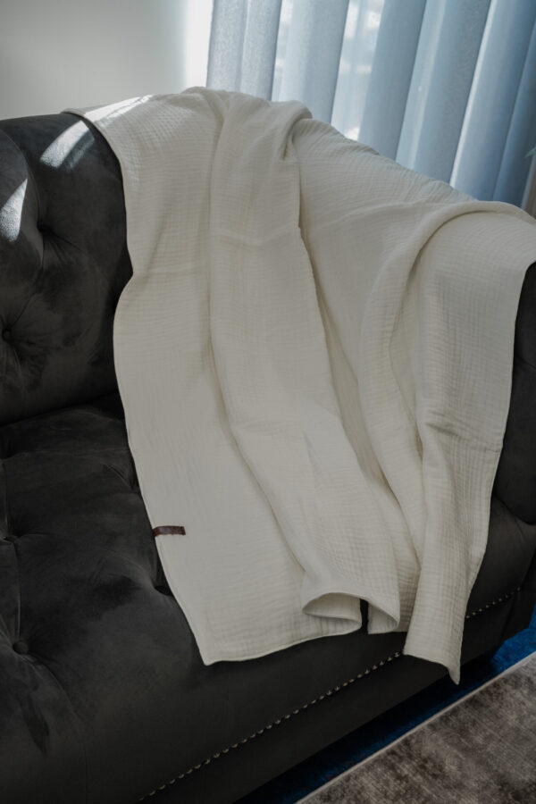 4-Layer Muslin Cotton Blanket – Ivory White, 120 × 150 cm