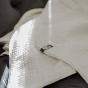 4-Layer Muslin Cotton Blanket – Ivory White, 120 × 150 cm