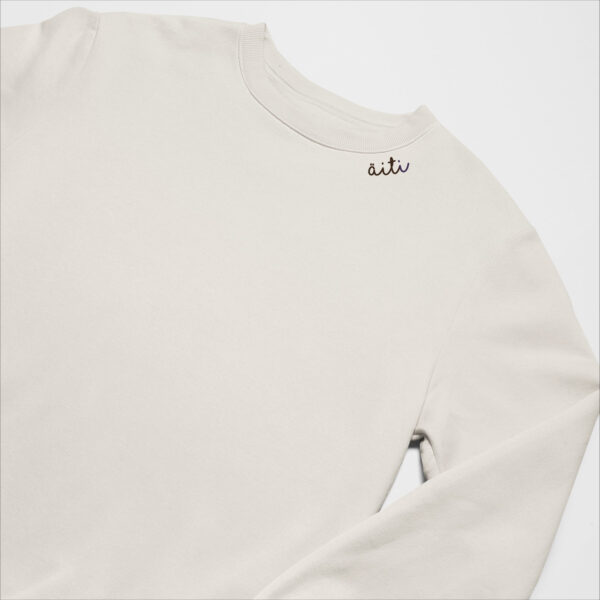 Embroidered Collar Organic Cotton Sweatshirt “Äiti” (FI)