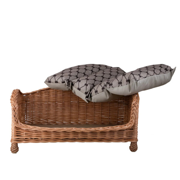 Erivia Wicker Pet Basket – 64 × 42 cm, Grey & Black Cushion