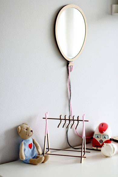 Balloon Wall Mirror for Kids’ Rooms
