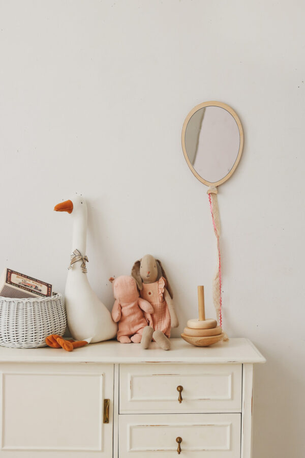 Balloon Wall Mirror for Kids’ Rooms