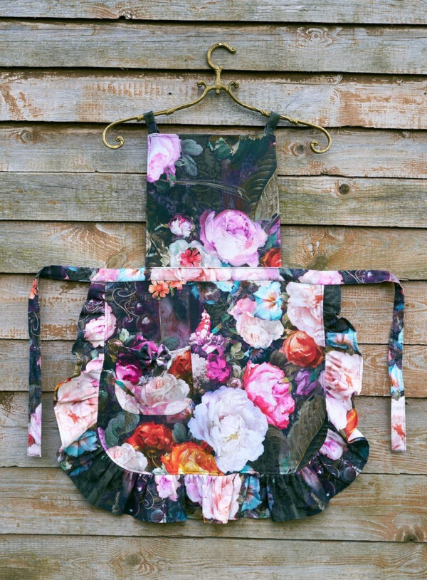 Ladies Apron with Ruffles – Francine Black