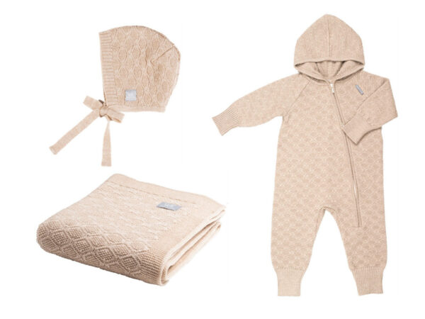 HAPPINESS Gift Set For Baby – Blanket, Romper and Bonnet