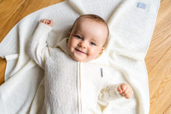 HAPPINESS Gift Set For Baby – Blanket, Romper and Bonnet