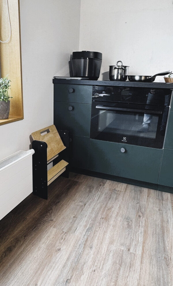 Space-Saving Kids’ Step Stool