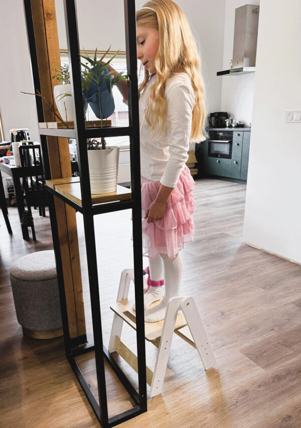 Space-Saving Kids’ Step Stool
