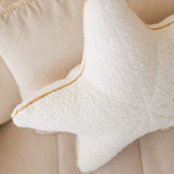 Bouclé Seashell & Starfish Cushions – Ecru, Set of 2