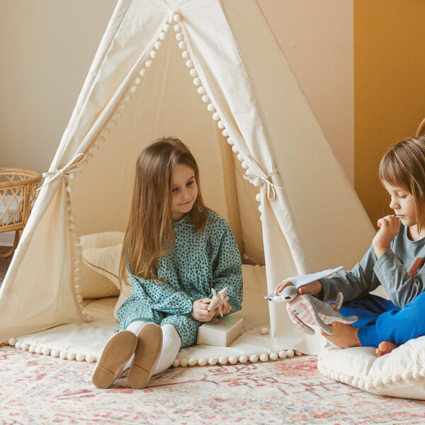 Round Kids Play Mat with Pompom Border – Ecru, 115 cm