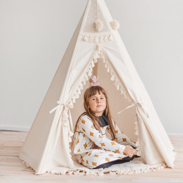 Padded Round Play Mat with Tassels – Ecru, 115 cm