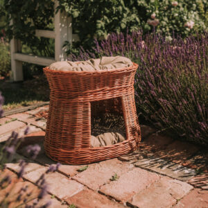 Cari Two-Level Wicker Cat House with Cushions