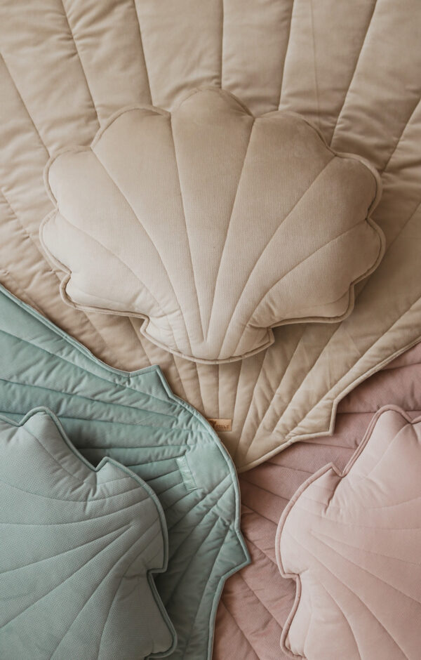 Ginkgo Leaf Velvet & Organic Cotton Playmat – Beige