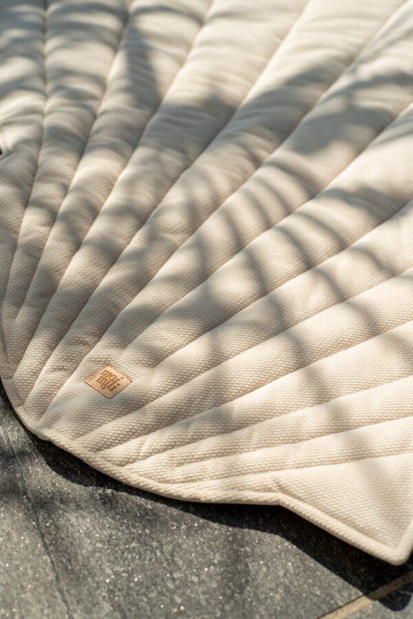 Ginkgo Leaf Velvet & Organic Cotton Playmat – Beige