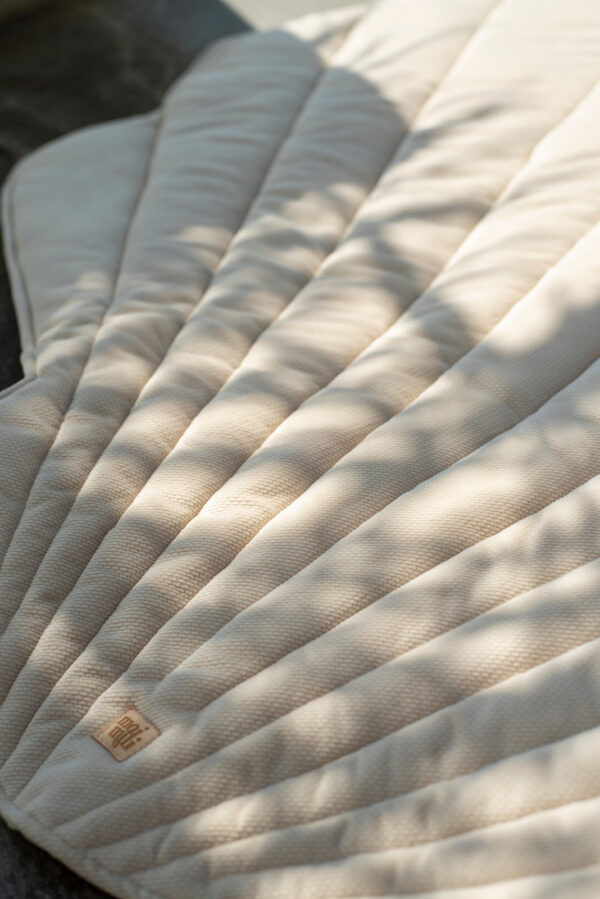 Ginkgo Leaf Velvet & Organic Cotton Playmat – Beige