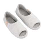 TOKU Bern Open-Toe Wool Slippers – White