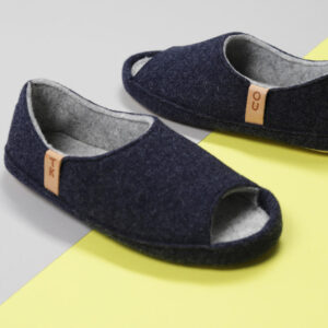 TOKU Bern Open-Toe Wool Slippers – Dark Grey