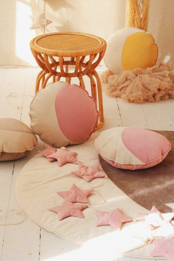 Velvet Star Garland – Soft Pink Dust