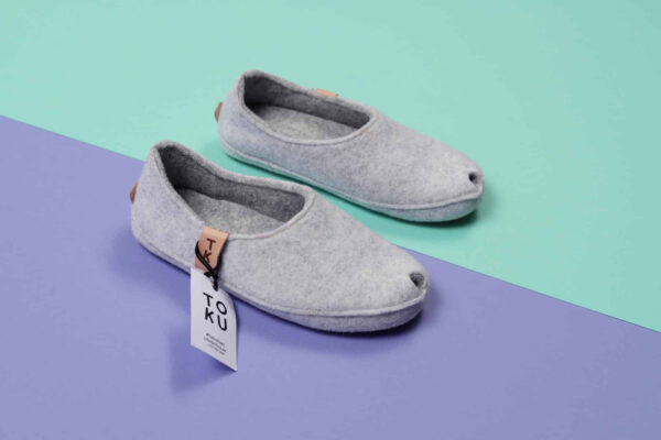 TOKU Budapest Wool Felt Slippers – White