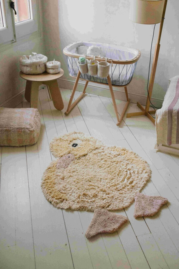 Washable Duckling Rug – 95 × 120 cm