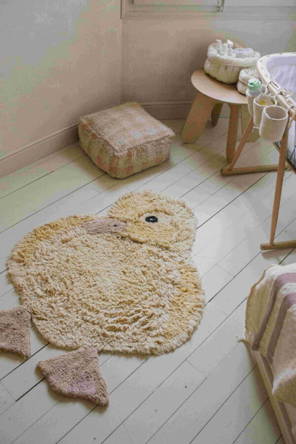 Washable Duckling Rug – 95 × 120 cm