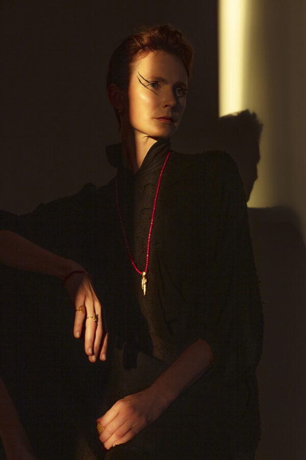 Sekhmet Fire Necklace Ring – Gold
